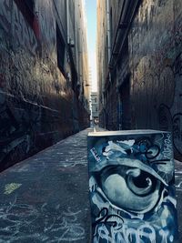 Graffiti on wall of building in city
