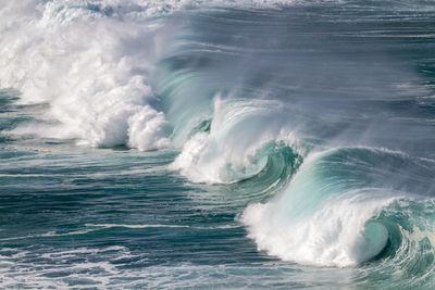 Waves splashing on sea