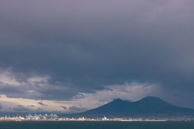 Scenic view of napoli harbor against sky