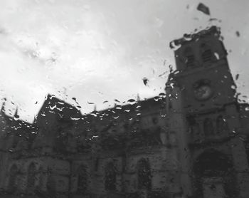 Buildings in city against sky