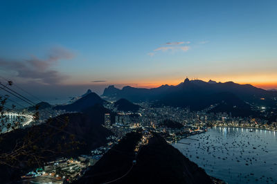 Sunset view of the coast of rio de janeiro in brazil seen from the sugar loaf mountain