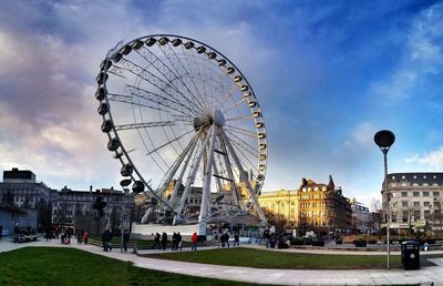 Ferris wheel on city square