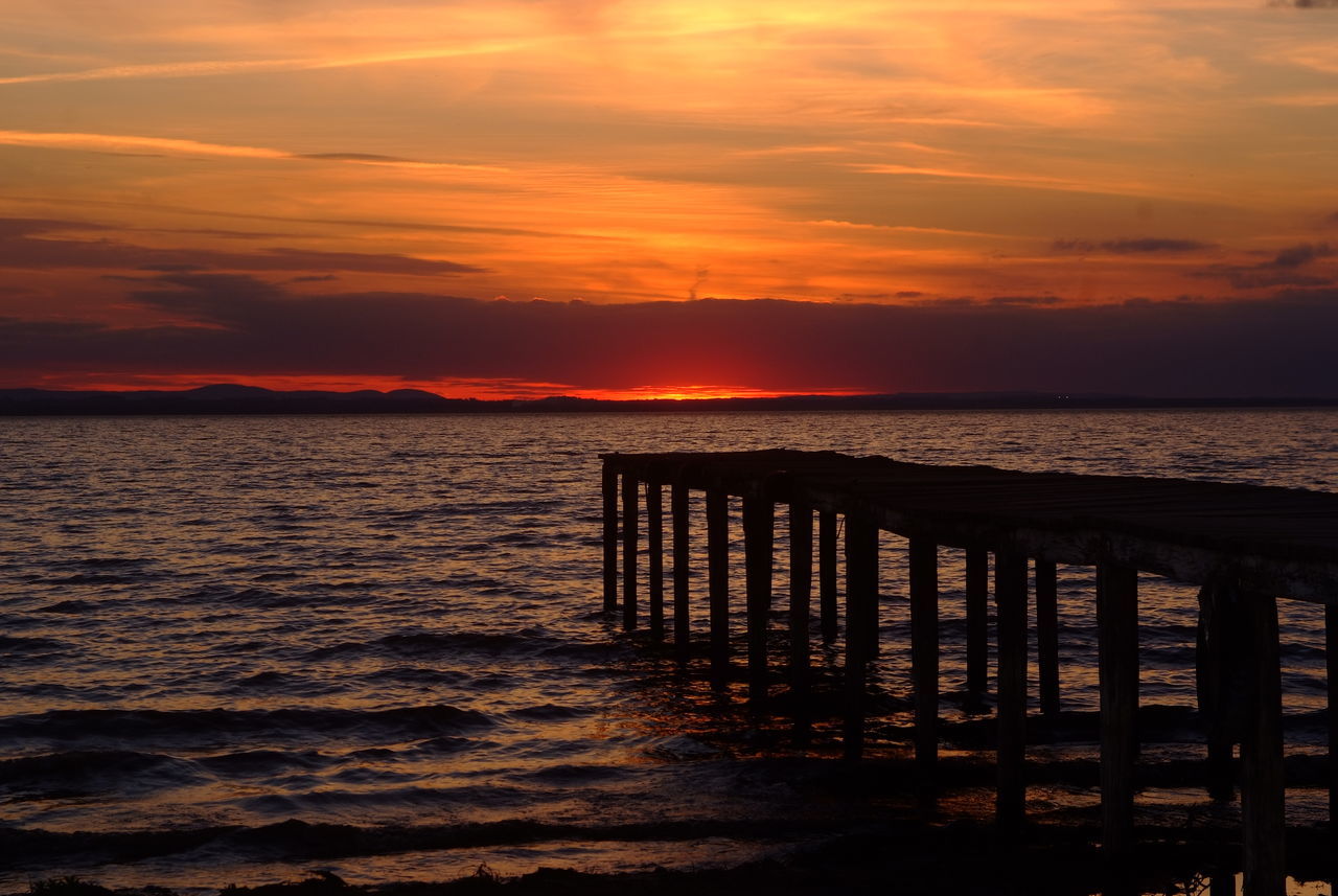 At sunset Puntidivista Shadowshot Light And Shadow Red Sky Silence Shadow Sunset