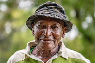 Portrait of a smiling young man outdoors