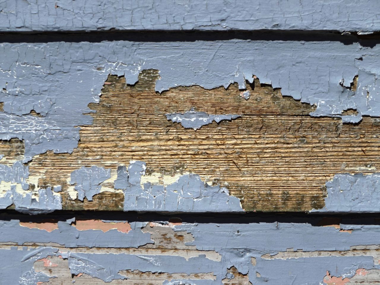 FULL FRAME SHOT OF PEELED WALL