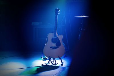 Low angle guitar click.