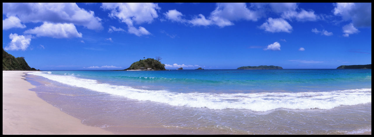 PANORAMIC VIEW OF SEA AGAINST SKY