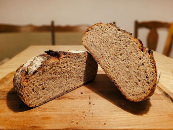 Close-up of bread on cutting board