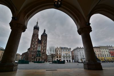 Saint mary's basilica. stare mesto. krakow. poland