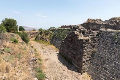 View of old ruins against sky