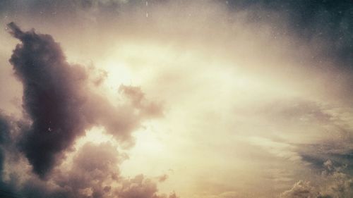 Low angle view of cloudy sky