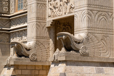 Statue of historic building