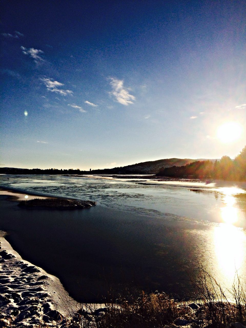 sun, sunbeam, sunlight, water, sea, sky, lens flare, scenics, beauty in nature, tranquility, tranquil scene, nature, sunny, mountain, bright, reflection, blue, snow, beach, idyllic