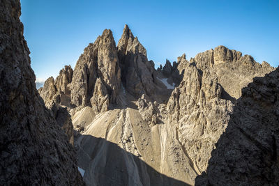 Cadini di misurina mountain path in trentino dolomite alp, italy