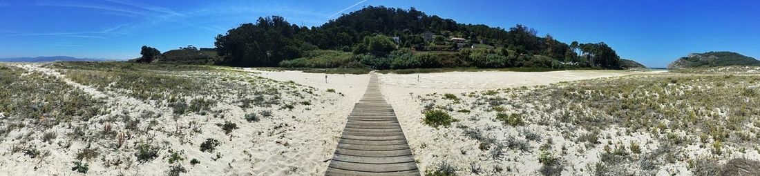 Panoramic view of cies islands against sky