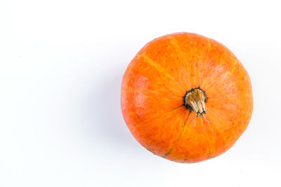 Close-up of tomato against white background