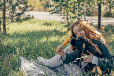 Location, ideal for pets, from parks to beaches, emphasizing importance finding pet-friendly spaces