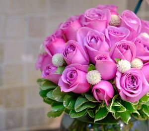 Close-up of pink rose bouquet