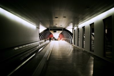 Underground underground walkway