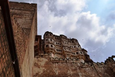 The majestic mehrangarh fort, overlooking the blue city of jodhpur, rajasthan, india.