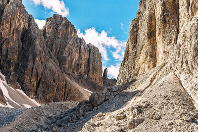 Forcella del diavolo panorama on cadini di misurina, dolomite alps, italy