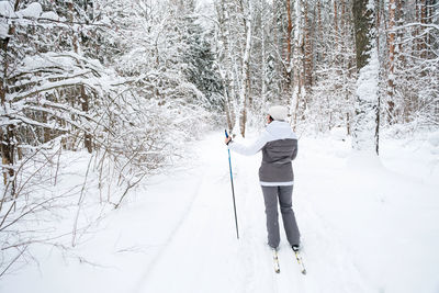 Skier a woman