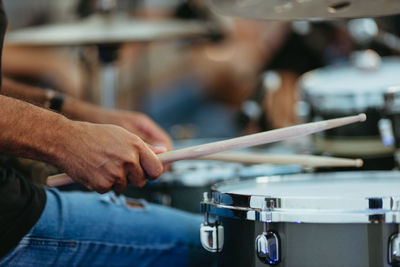 Man playing guitar