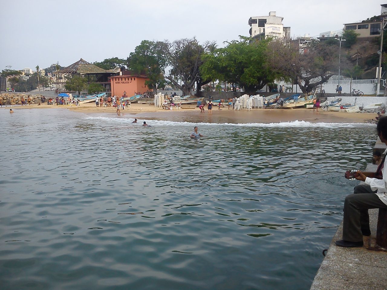 Playa tlacopanocha acapulco