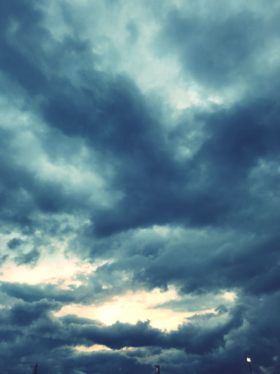 cloud - sky, nature, beauty in nature, sky, low angle view, atmospheric mood, sky only, cloudscape, scenics, backgrounds, dramatic sky, tranquility, weather, majestic, outdoors, no people, tranquil scene, full frame, day, storm cloud