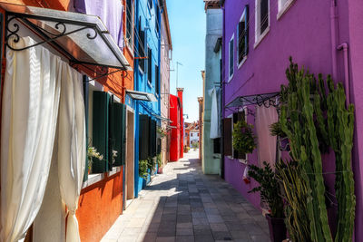 Brightly multi coloured houses in burano, italy. famous island nearby venice, italy