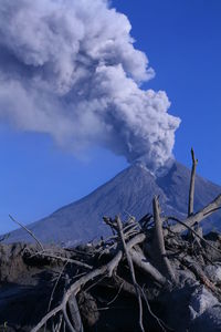 Eruption of mount merapi in yogyakarta indonesia, november 2010