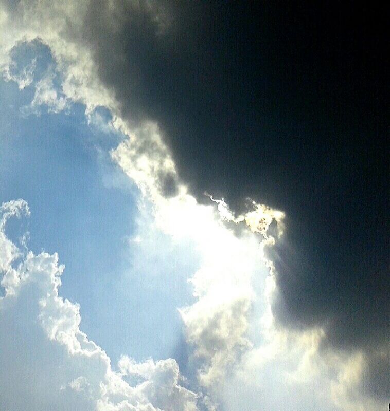 low angle view, sky, sky only, cloud - sky, beauty in nature, blue, scenics, tranquility, nature, cloudy, cloudscape, tranquil scene, backgrounds, cloud, idyllic, full frame, weather, outdoors, majestic, no people