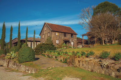 Old rural house made of wood in a traditional style, near bento gonçalves. brazil.