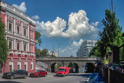 Historic buildings on the sabaneev bridge in odessa, ukraine, on a sunny summer day