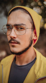 Portrait of young man wearing eyeglasses