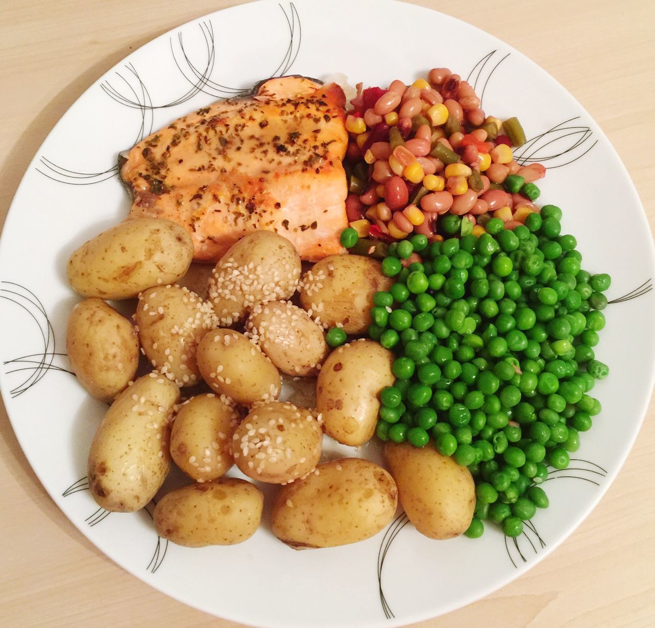 HIGH ANGLE VIEW OF SERVED FOOD ON TABLE