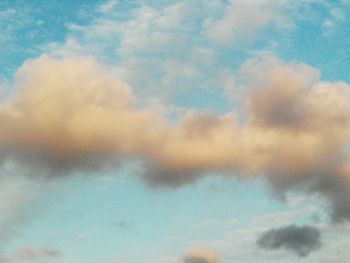 Low angle view of cloudy sky