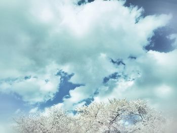 Low angle view of cloudy sky