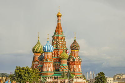 View of temple building against sky