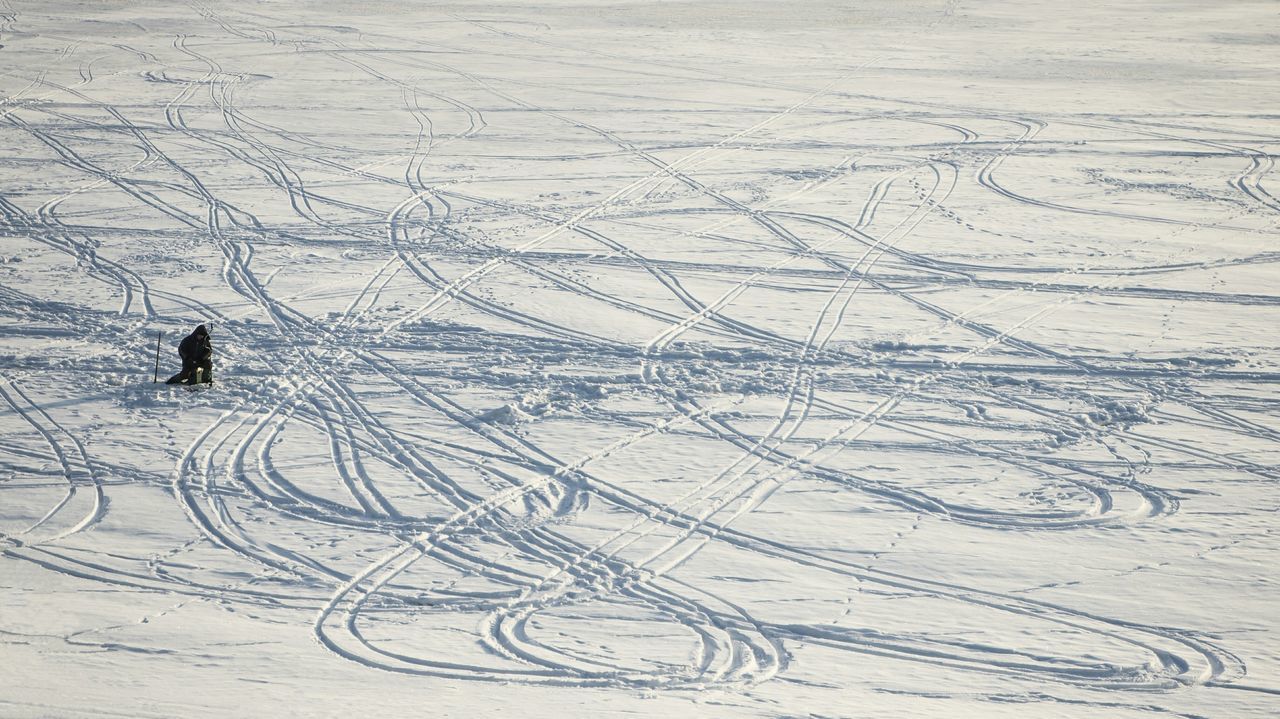 snow, cold temperature, winter, ski track, pattern, outdoors, nature, day, adult, people