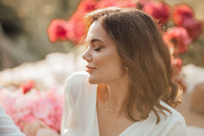 Portrait of a beautiful young woman