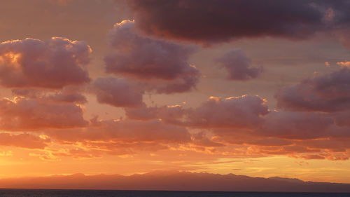 Winter sunset along the coast of liguria - italy 