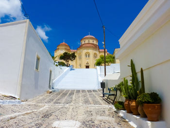 Exterior of temple building against sky