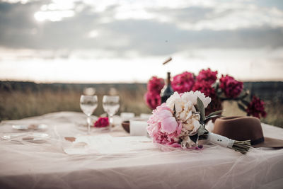 Close-up of rose bouquet on table