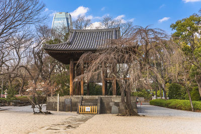 Bell tower shourou whose bonshou bell is one of the three largest of the edo period in the  zoujouji