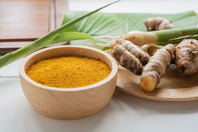Close-up of fresh vegetables in bowl on table