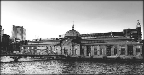 Buildings in city