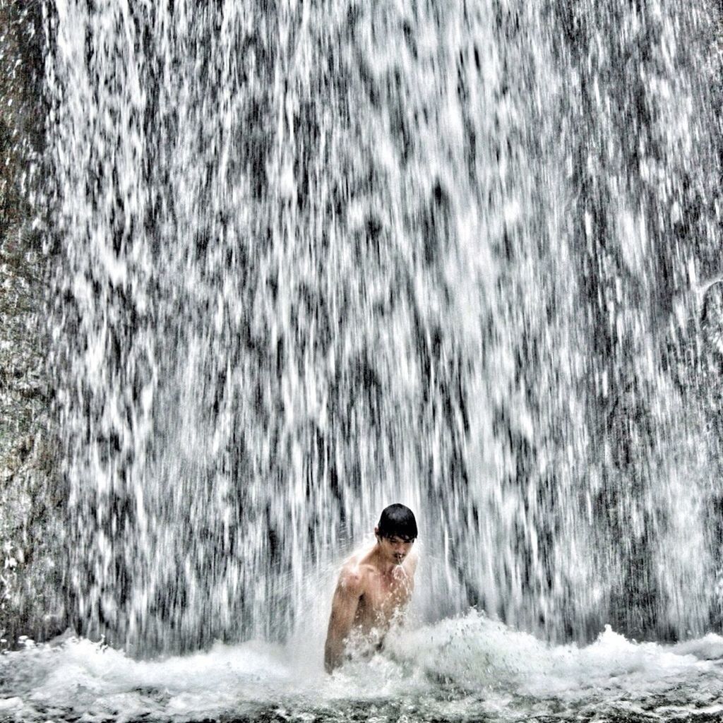 water, animal themes, motion, waterfront, splashing, one animal, animals in the wild, wildlife, long exposure, surf, swimming, wave, flowing water, waterfall, nature, mammal, rippled, beauty in nature, river, blurred motion