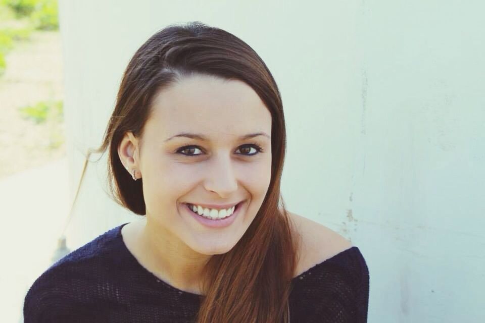 portrait, looking at camera, person, young adult, headshot, front view, smiling, lifestyles, young women, head and shoulders, casual clothing, leisure activity, close-up, happiness, focus on foreground, toothy smile