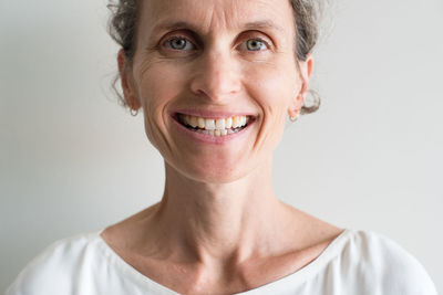 Portrait of a smiling young woman